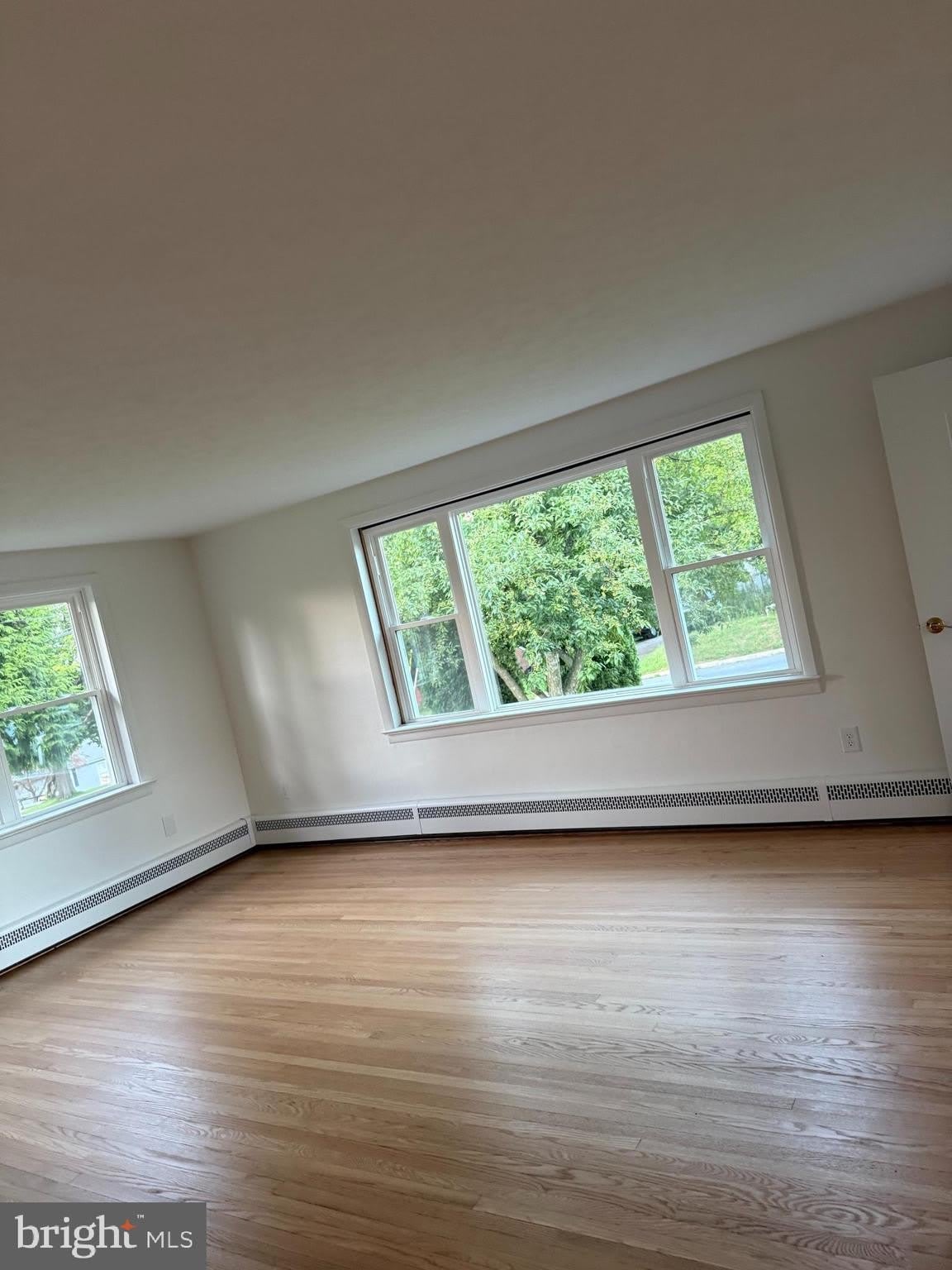 462 N PLEASANT Avenue – photo 4