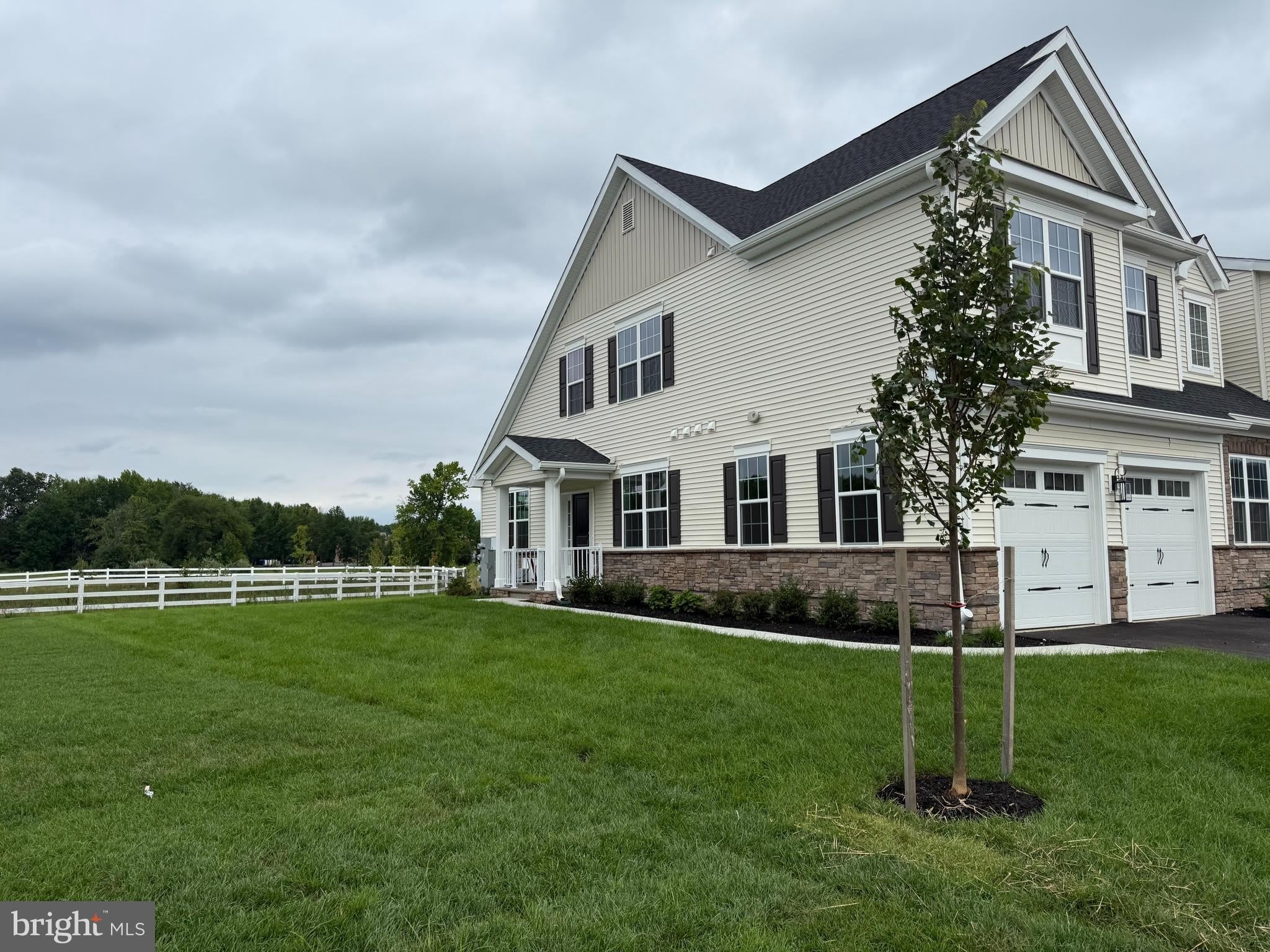 1404 JUSTIN Drive – photo 2
