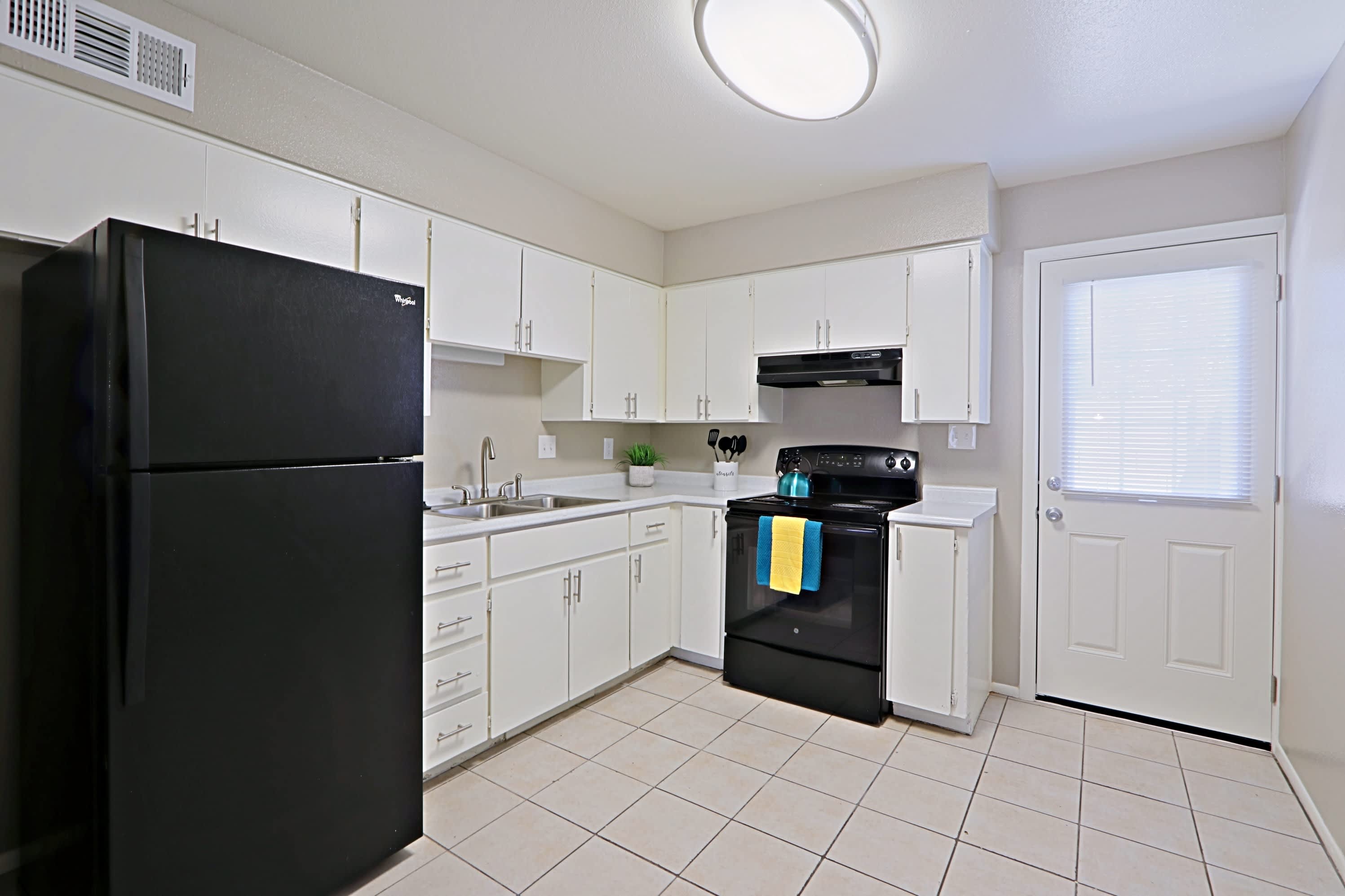 Villas on 28th – photo 1