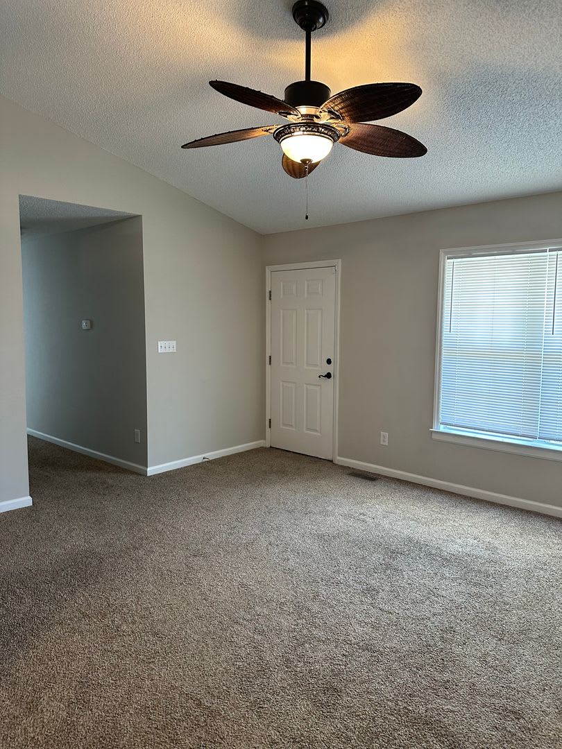 1504 MANORA COURT – photo 3