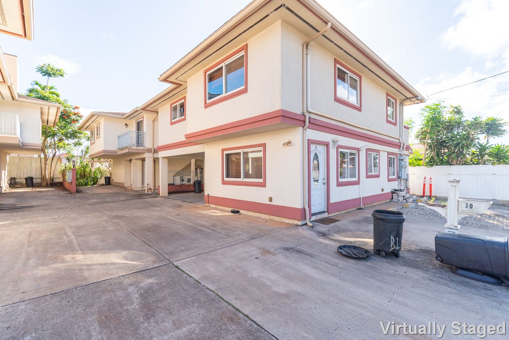 Updated 2BR/1BA/2PKG unit in Duplex (Wahiawa) – photo 1