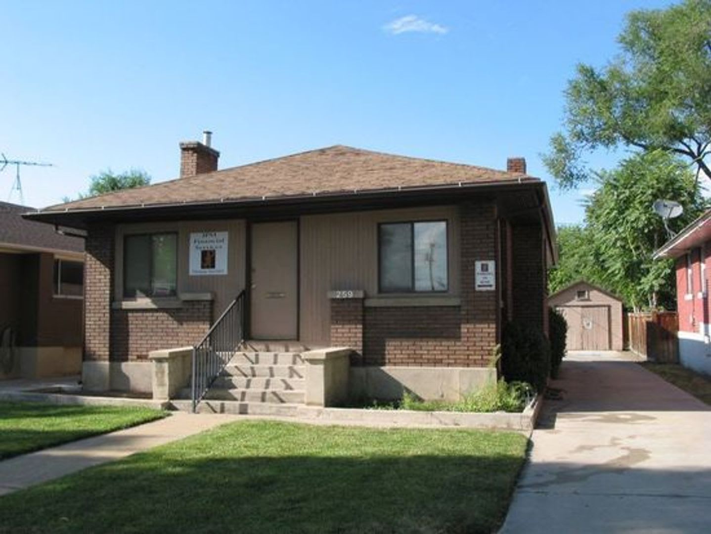 Bungalow Office 2 Bedroom 2 Bath – photo 1