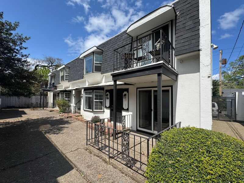 1115 C West 6Th Avenue – photo 2