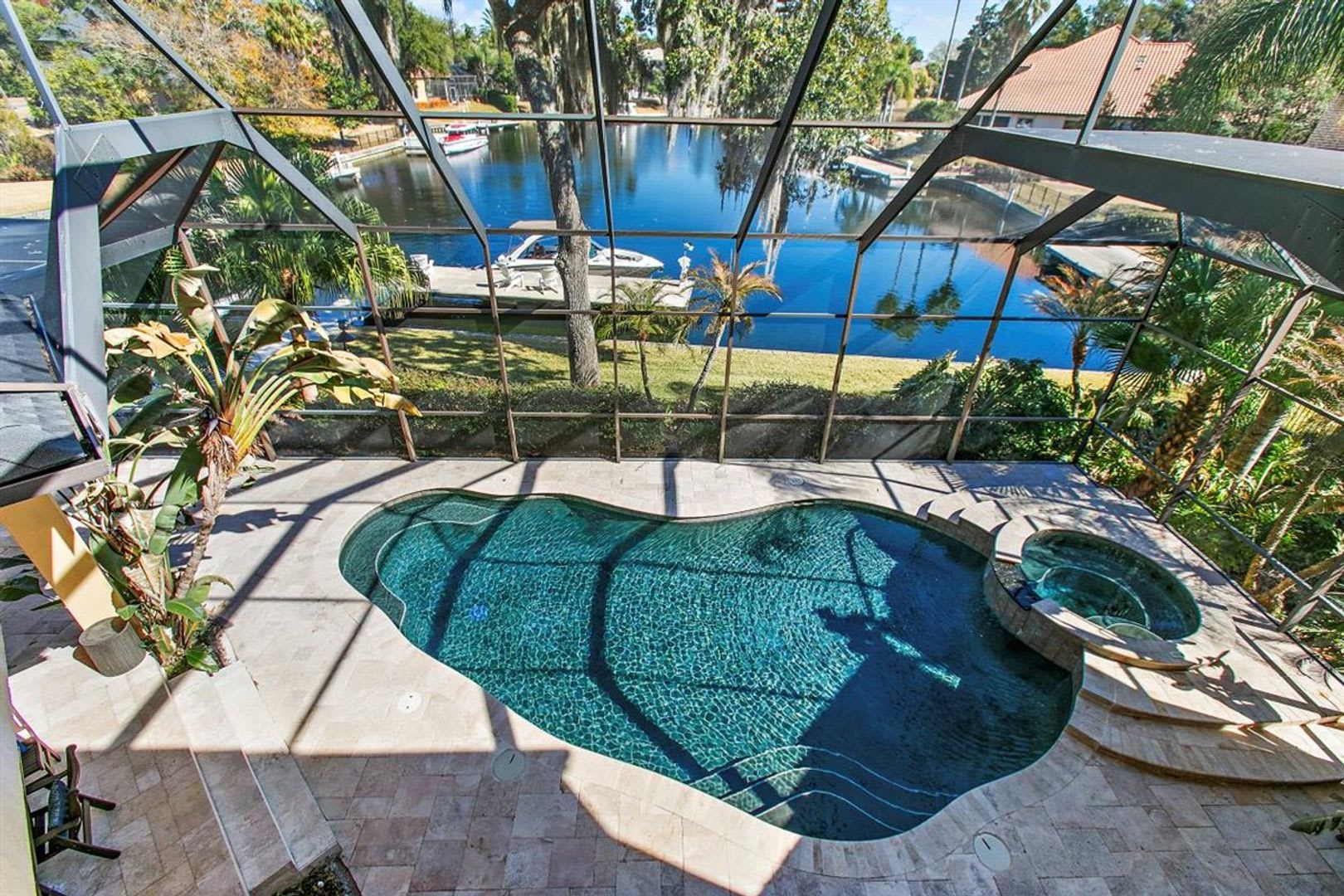 Stunning Lagoon Residence! – photo 1