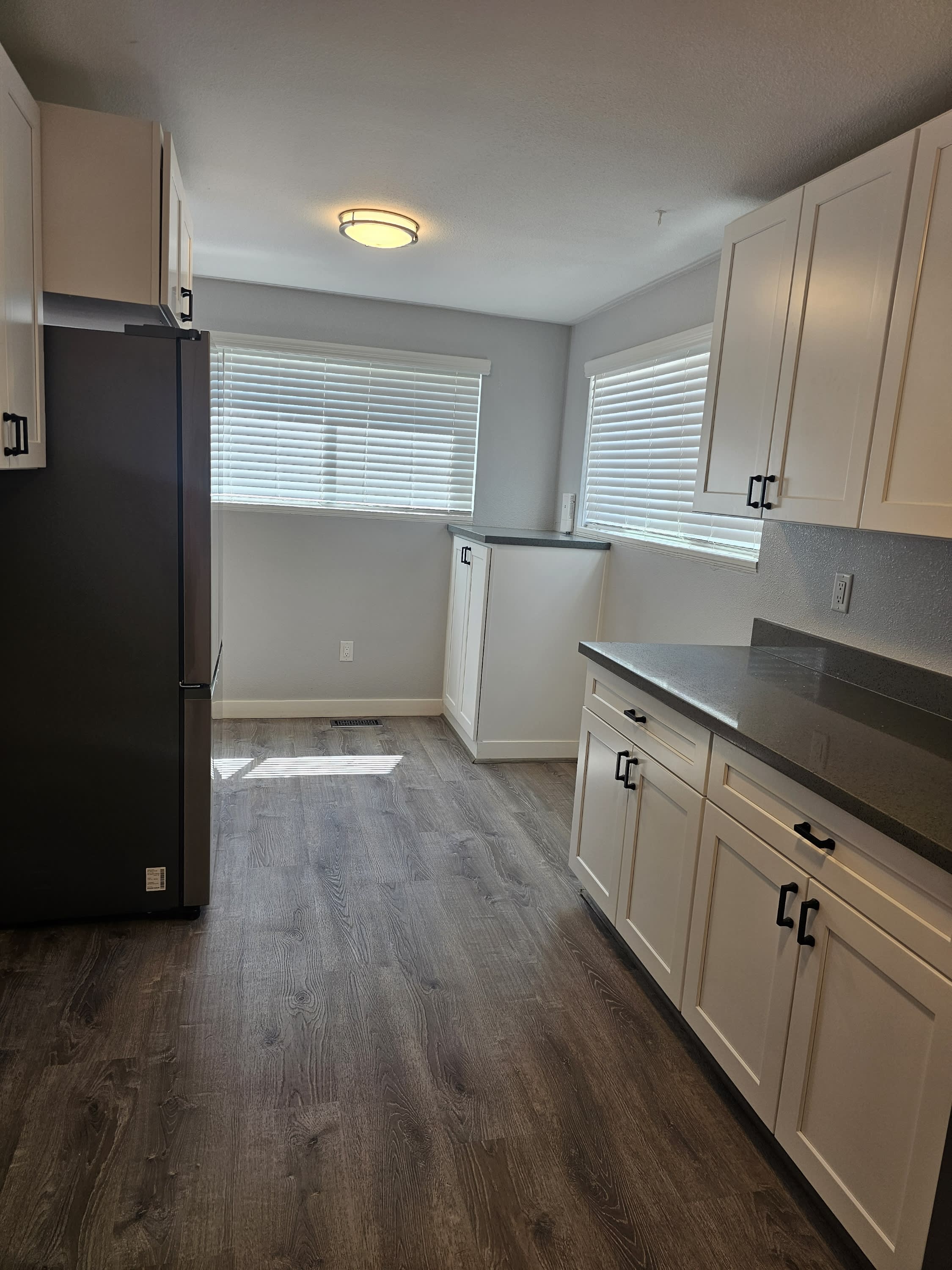 813 North Riverside Drive A – photo 3