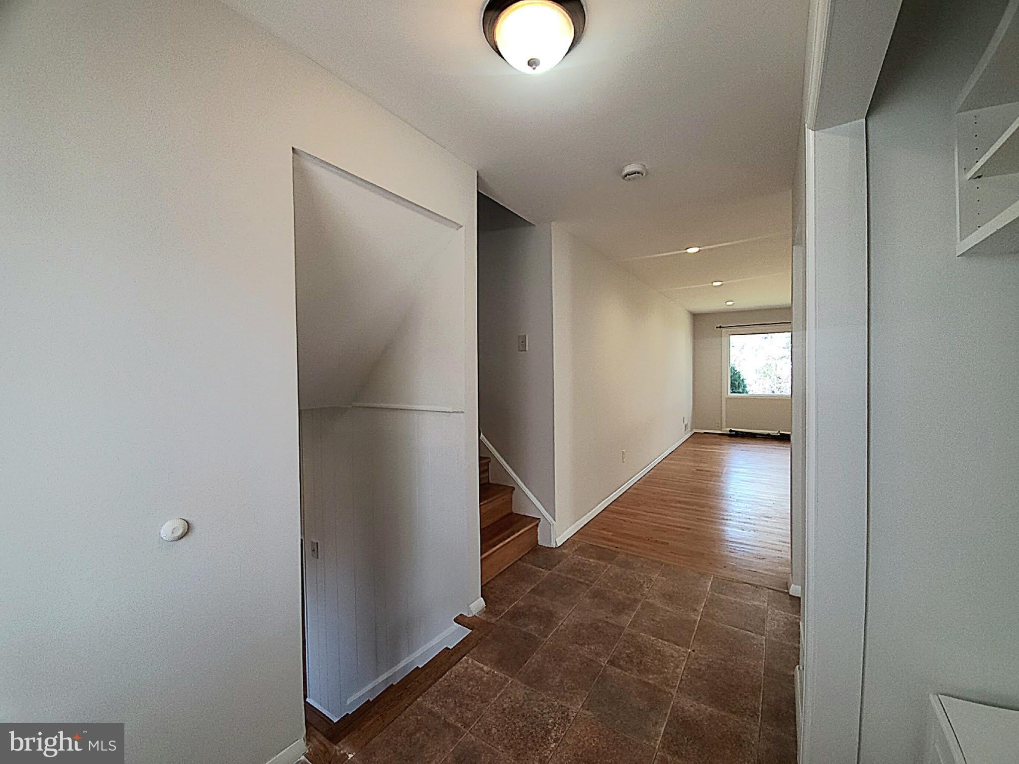 702 W EDMONSTON Drive – photo 5