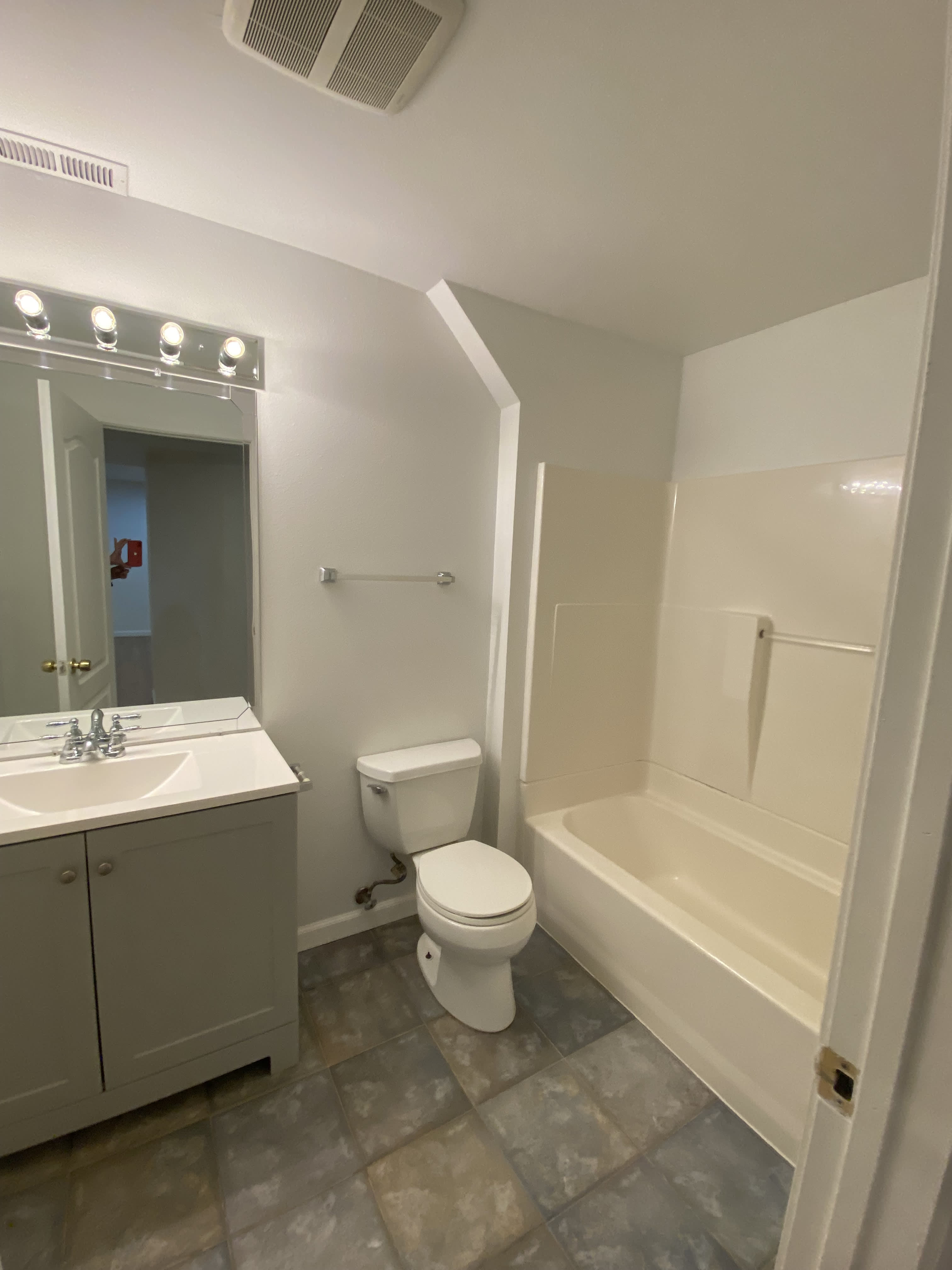 5329 9th Avenue Northeast – photo 5