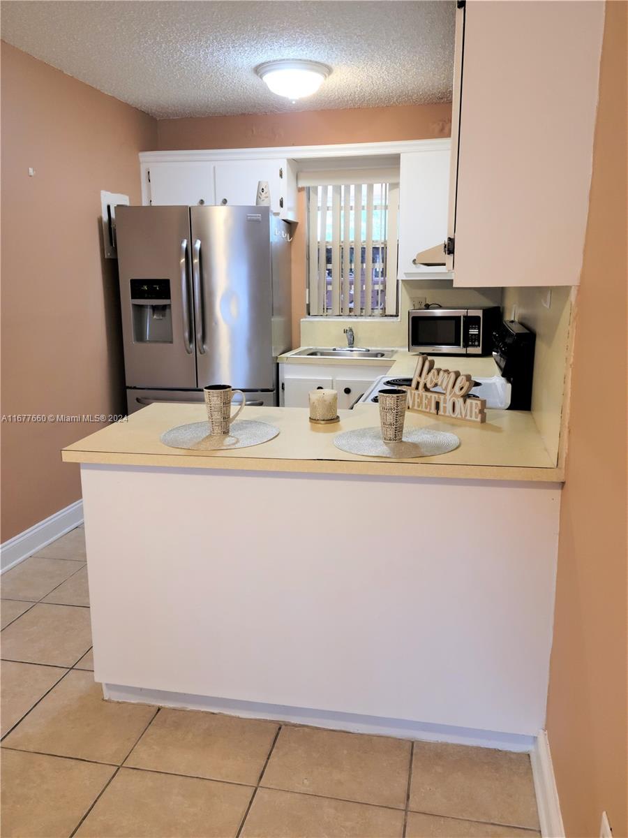 600 Ne 25th St – photo 3