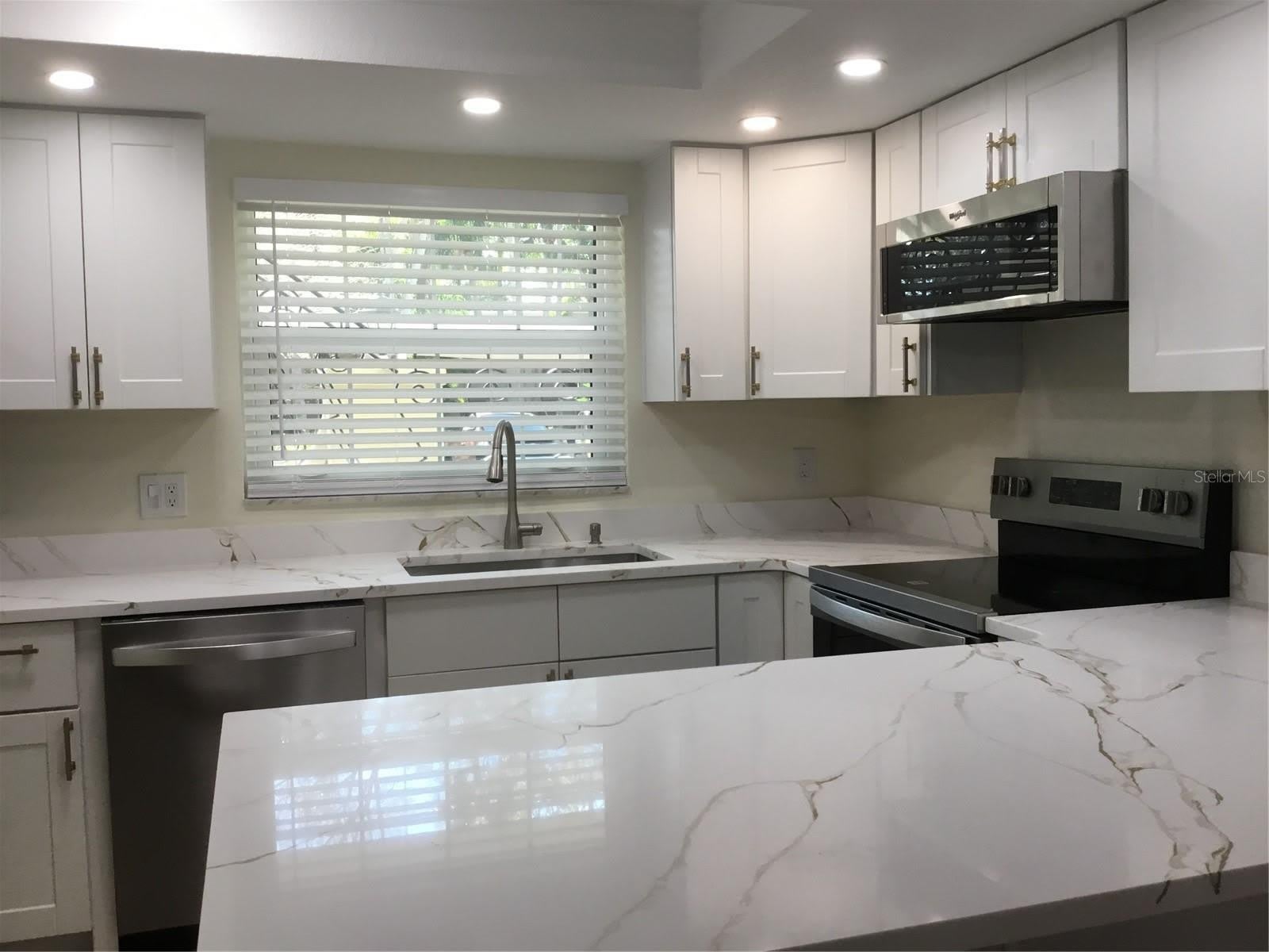 44 COUNTRY CLUB Drive – photo 4
