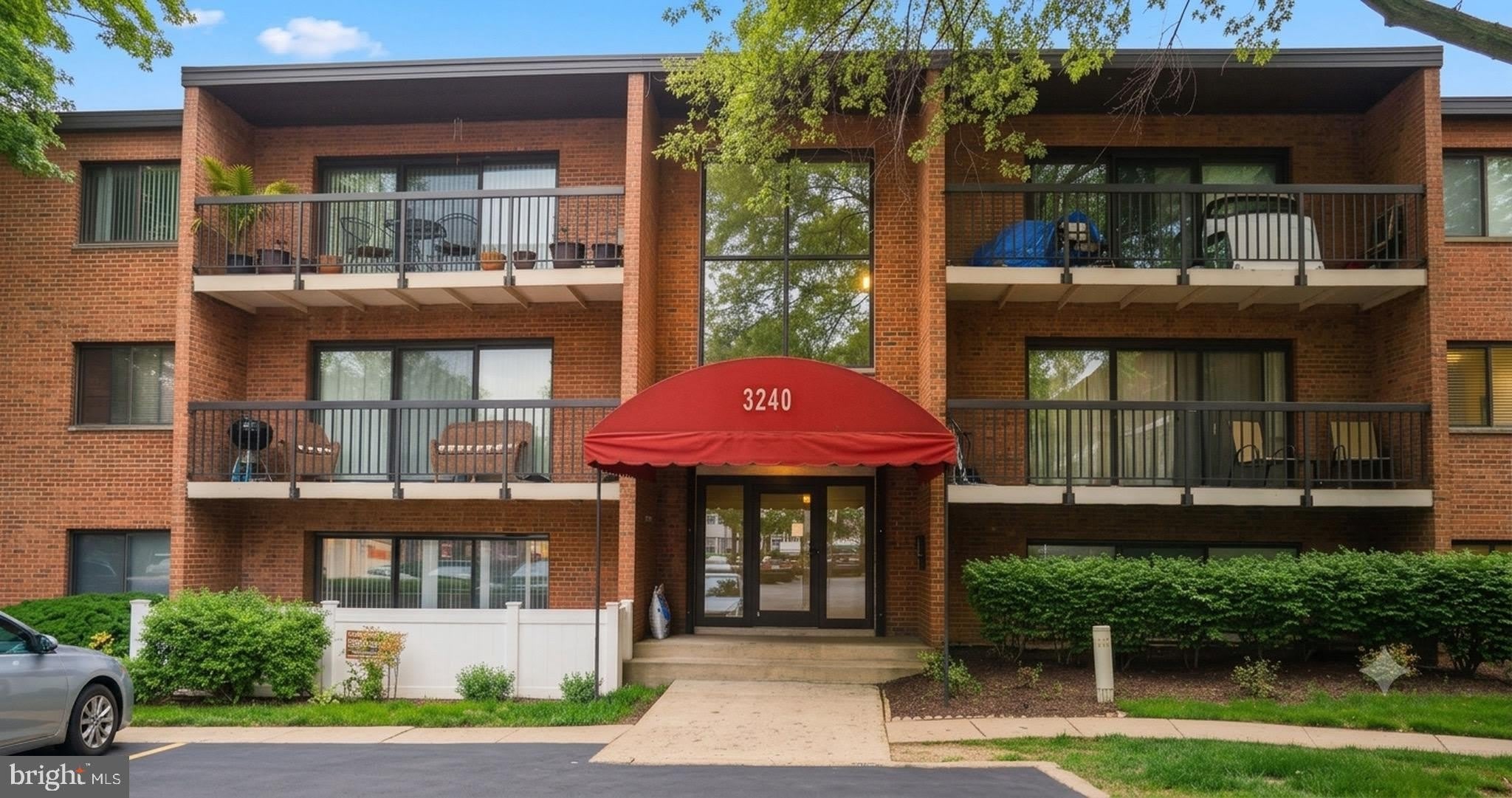 3240 S 28TH Street – photo 1