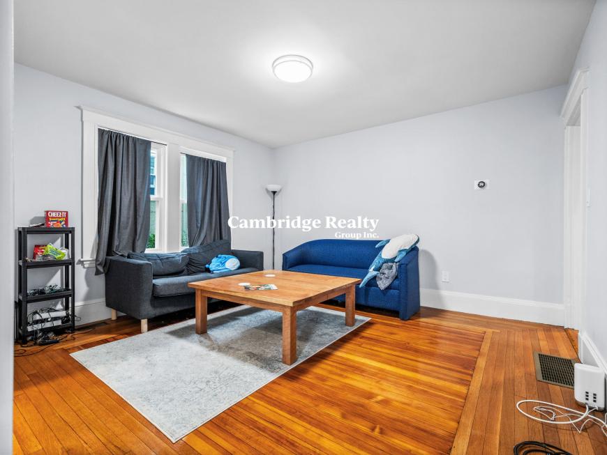 5 Dickson St. – photo 5