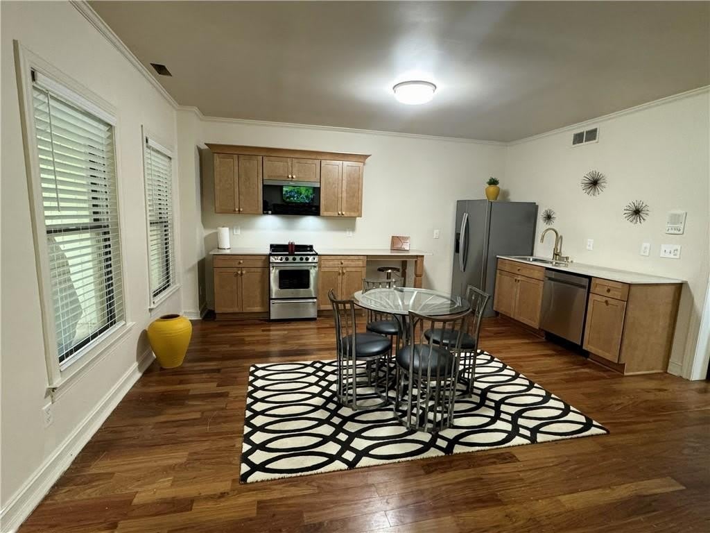 714 Fairview Club Circle – photo 2