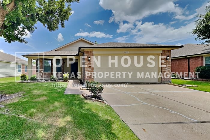 1022 Halifax Lane – photo 1