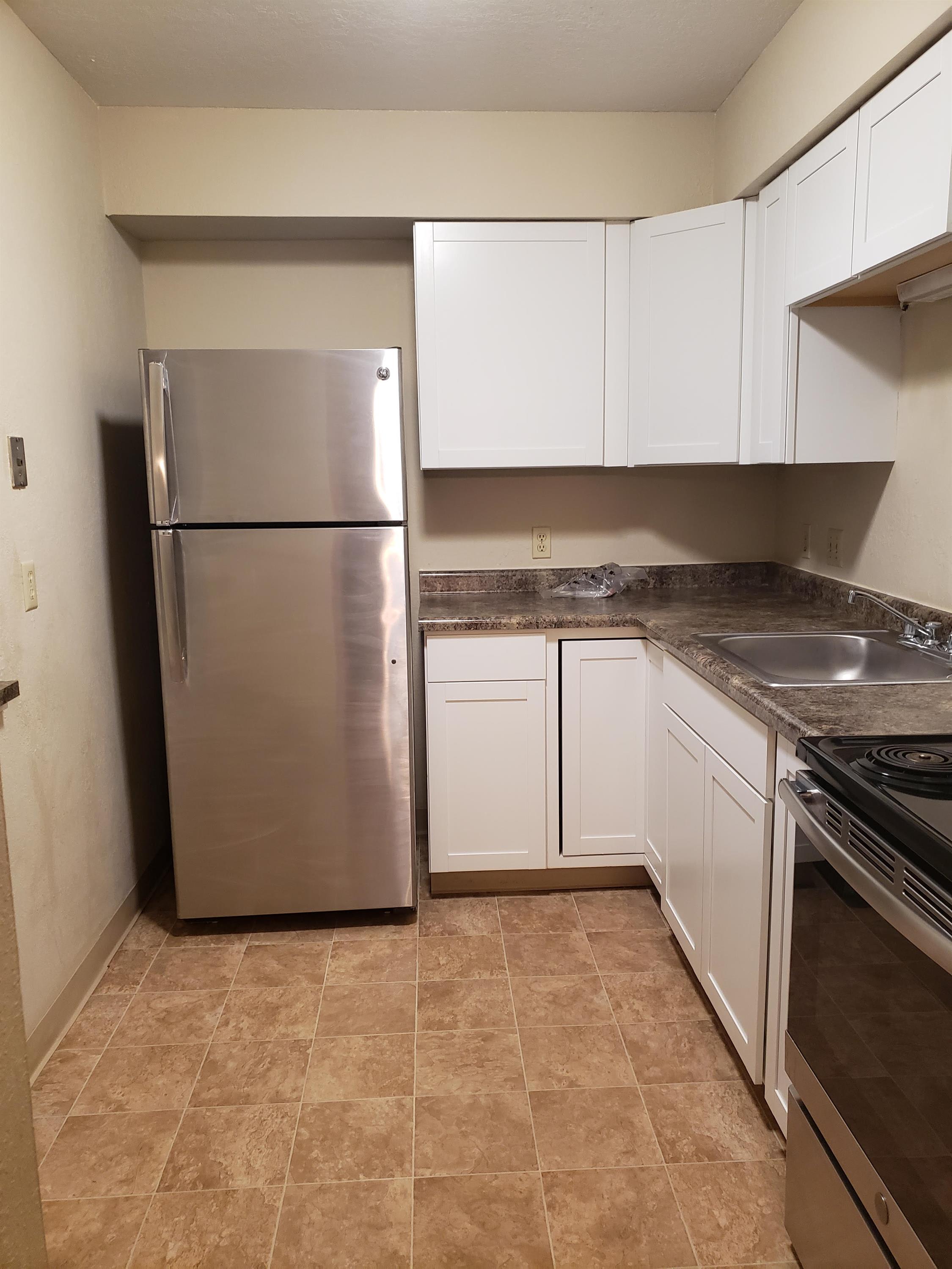 1045 Cato Lane – photo 1