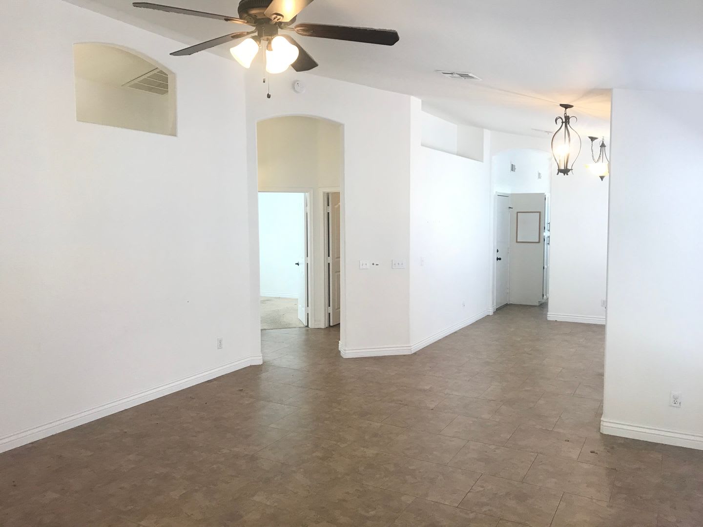 3 bed 2 bath home with Newer Tile and Shower. – photo 4