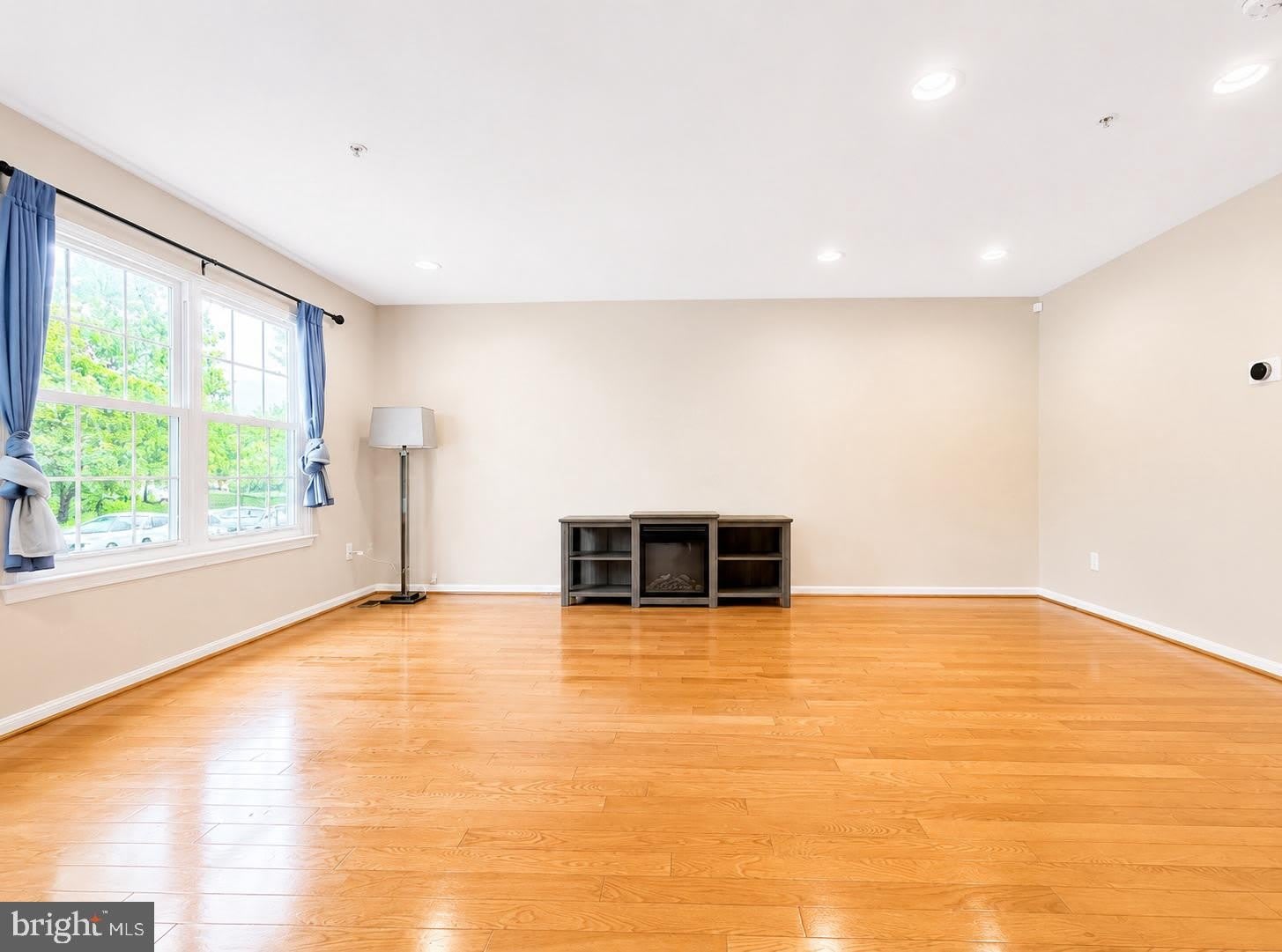 6556 RIDGEBORNE Drive – photo 3