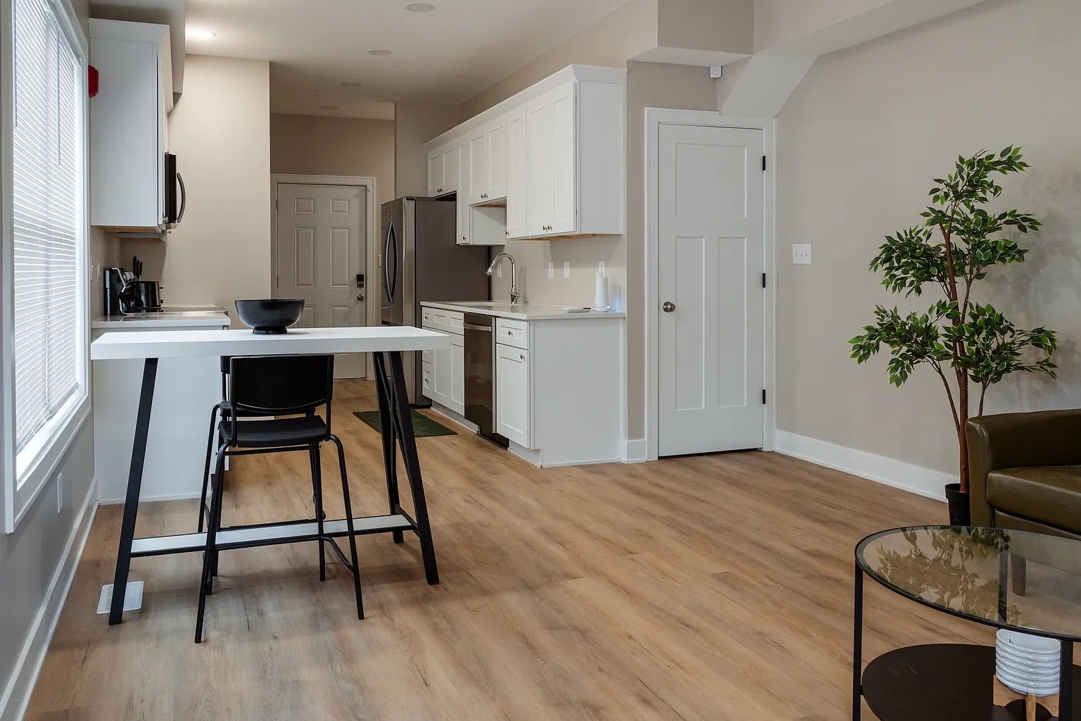 3909 Winthrop Avenue – photo 5