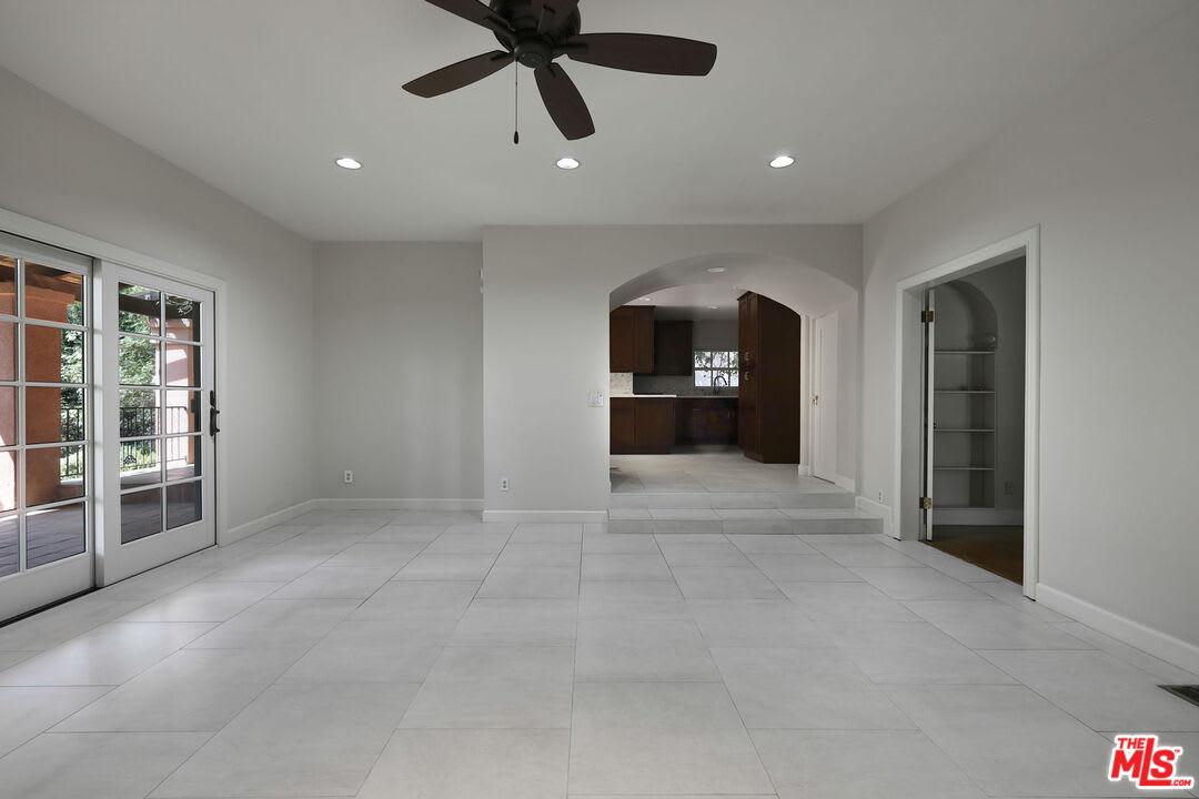 1229 North Geneva Street – photo 4