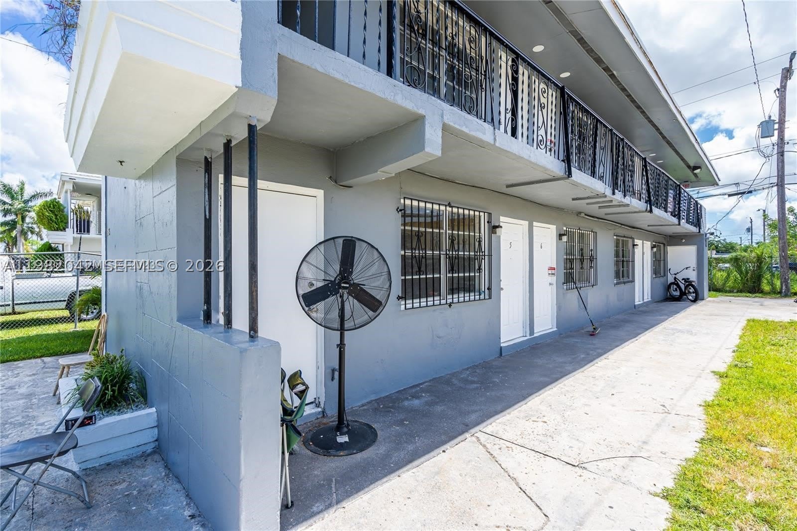 1445 NW 2nd Ave – photo 5