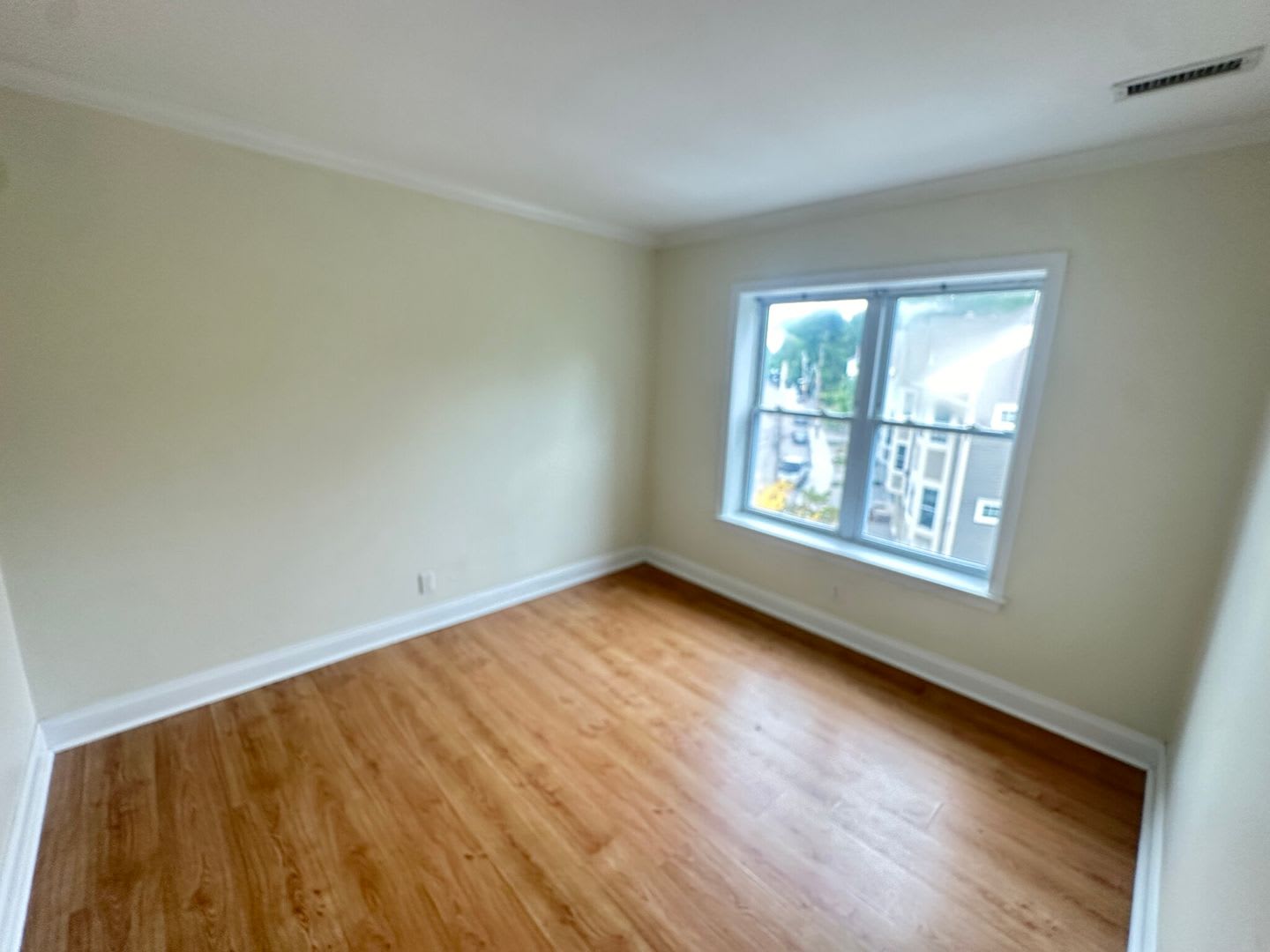 Charming 3 Bedroom – photo 2