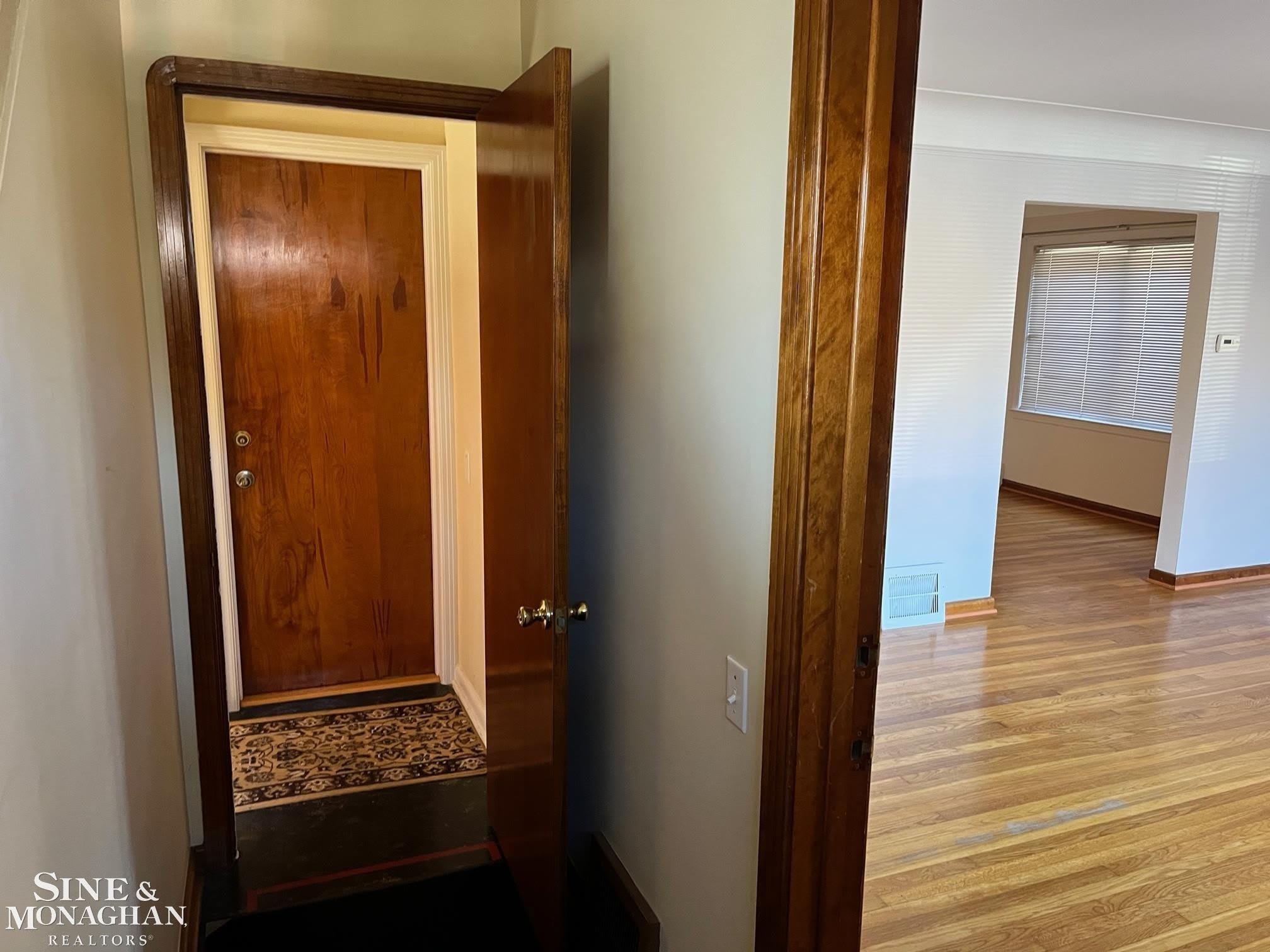 1351 Somerset Avenue – photo 3