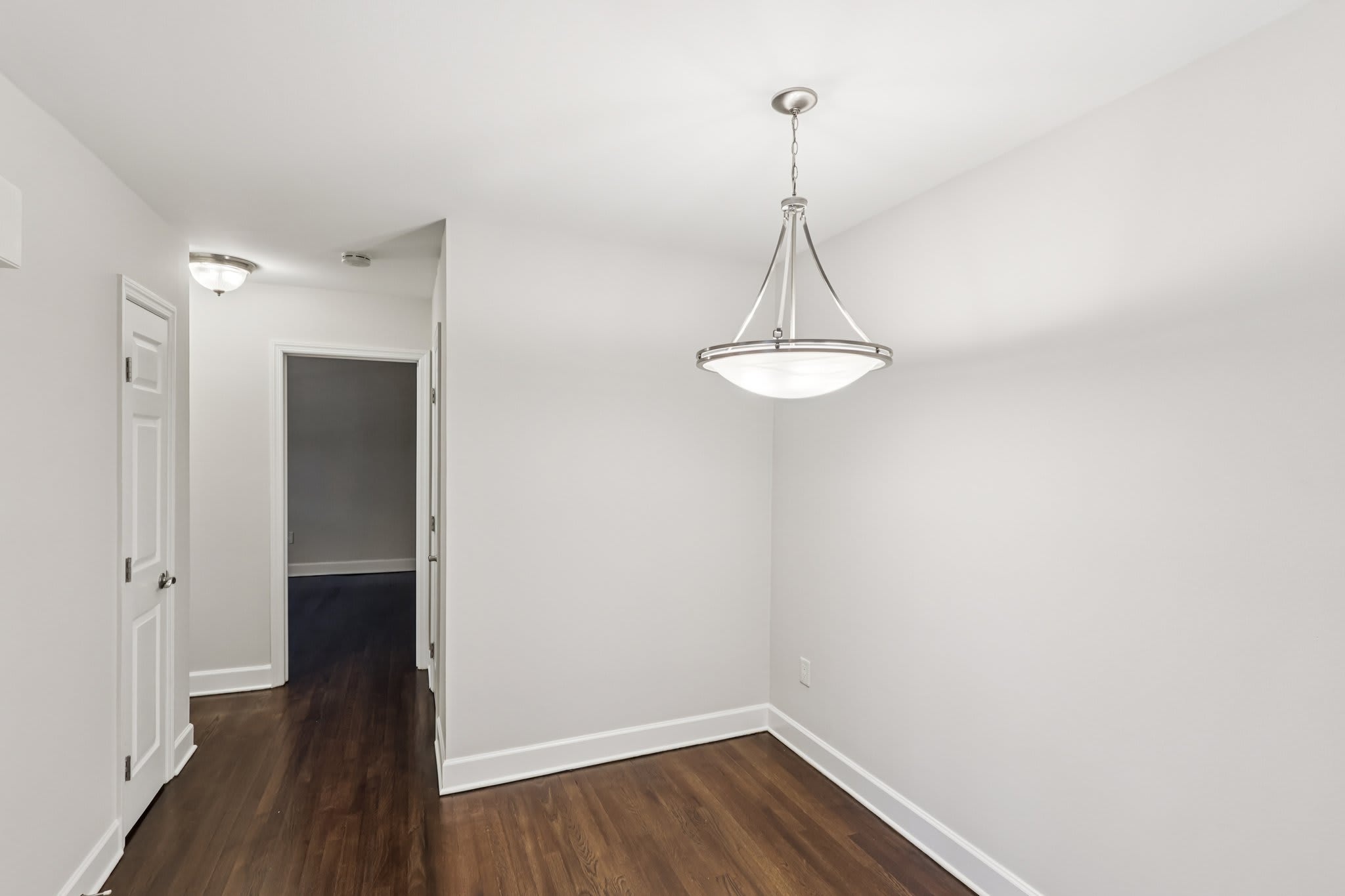 Queens Gardens Apartments – photo 5