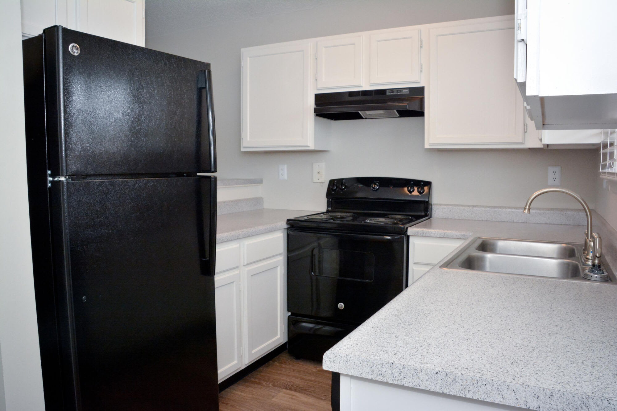 North Chase – photo 4