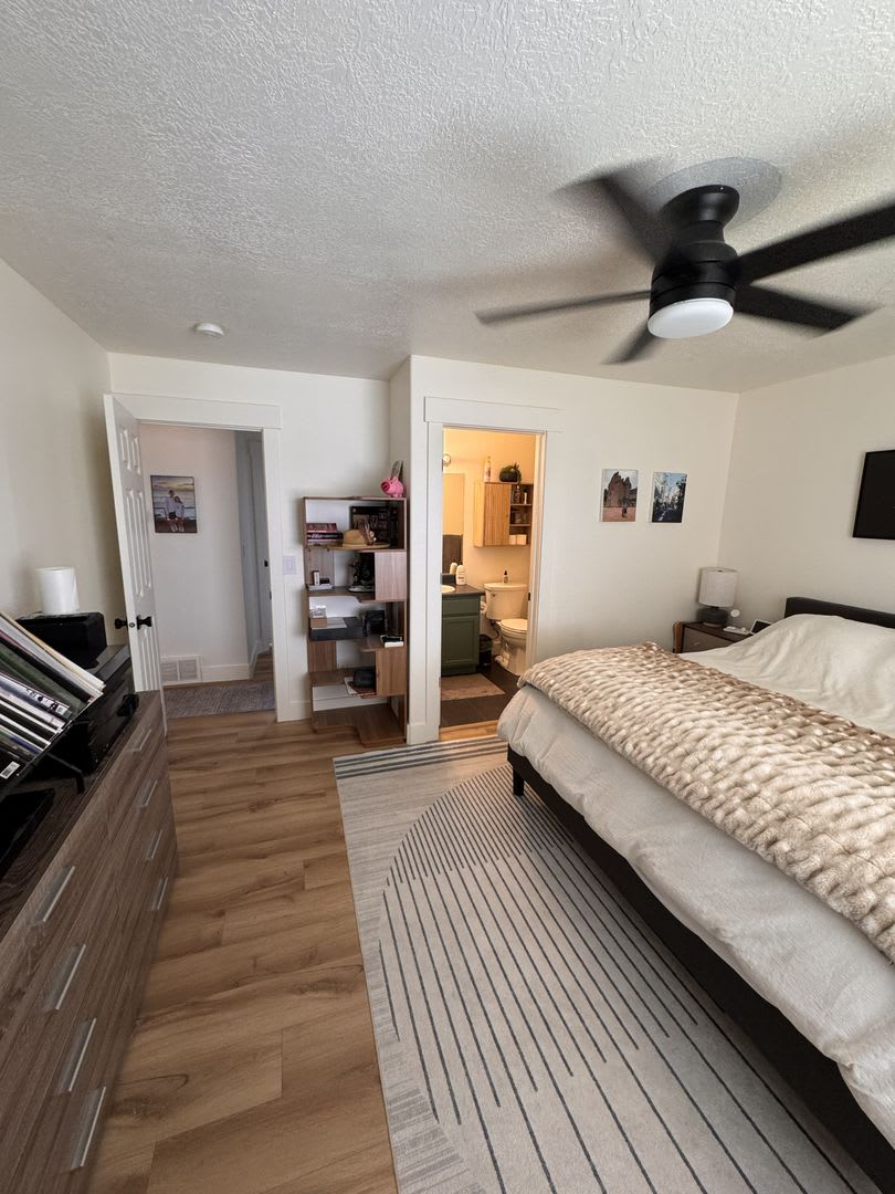 Beautifully Remodeled 4 Bed, 3 Bath Home with 2-Car Garage with amazing views and solar!! – photo 5
