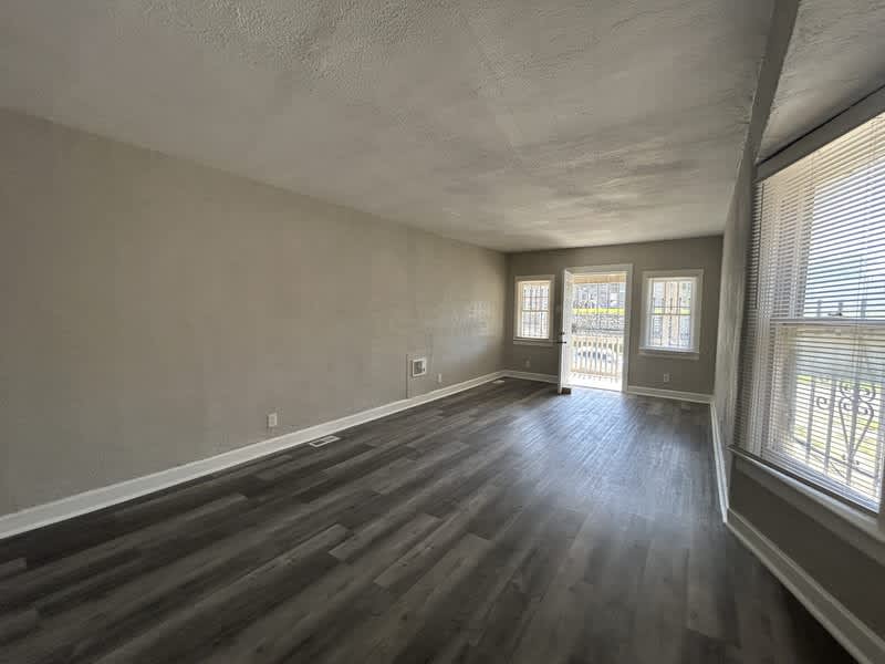 111 North Denver Avenue – photo 3
