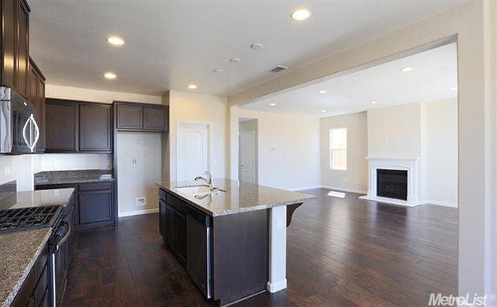 872 Calico Drive – photo 2