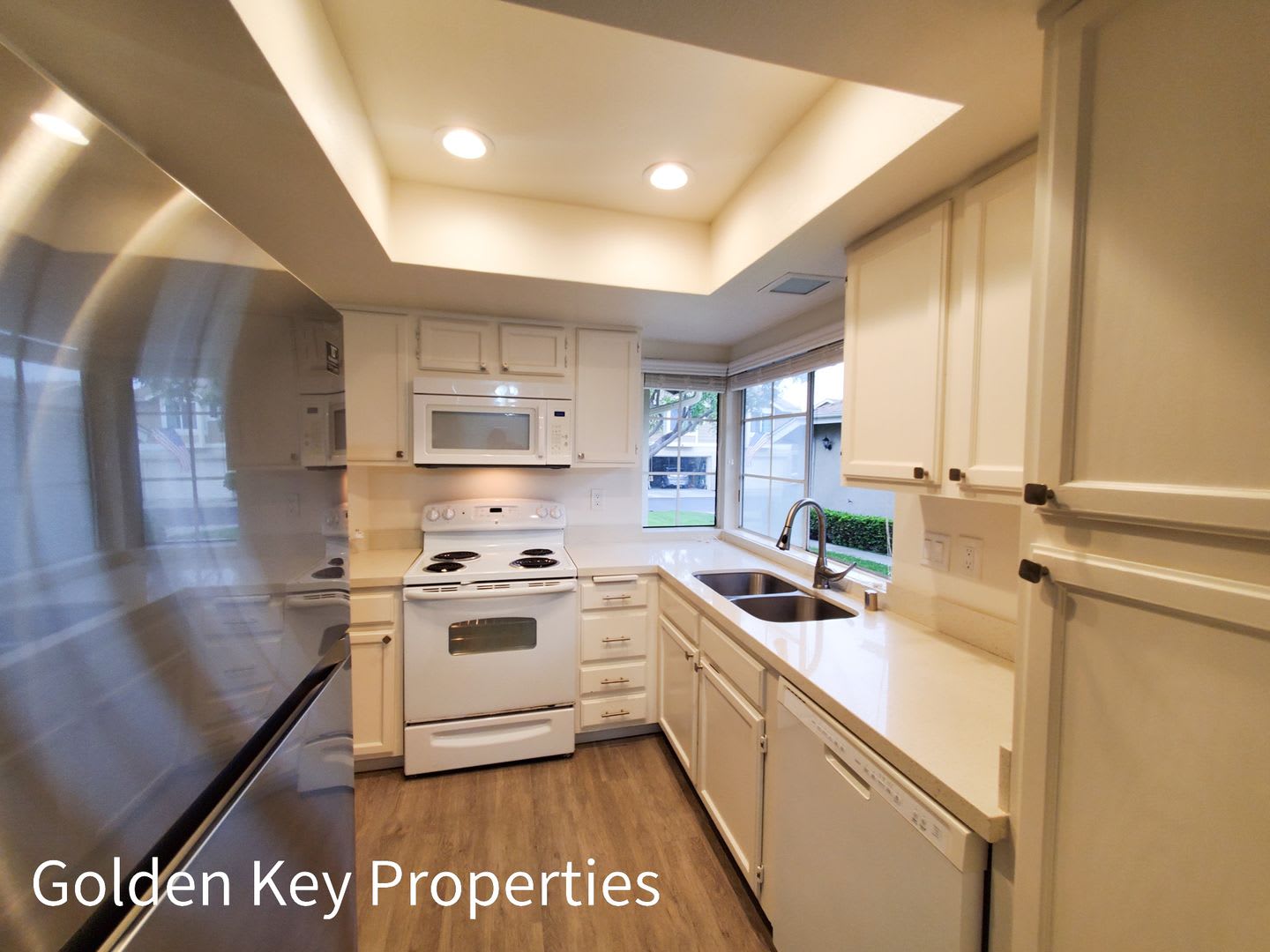 Lovely 2-story townhome in The Cape at Calavera Hills in Carlsbad! – photo 4
