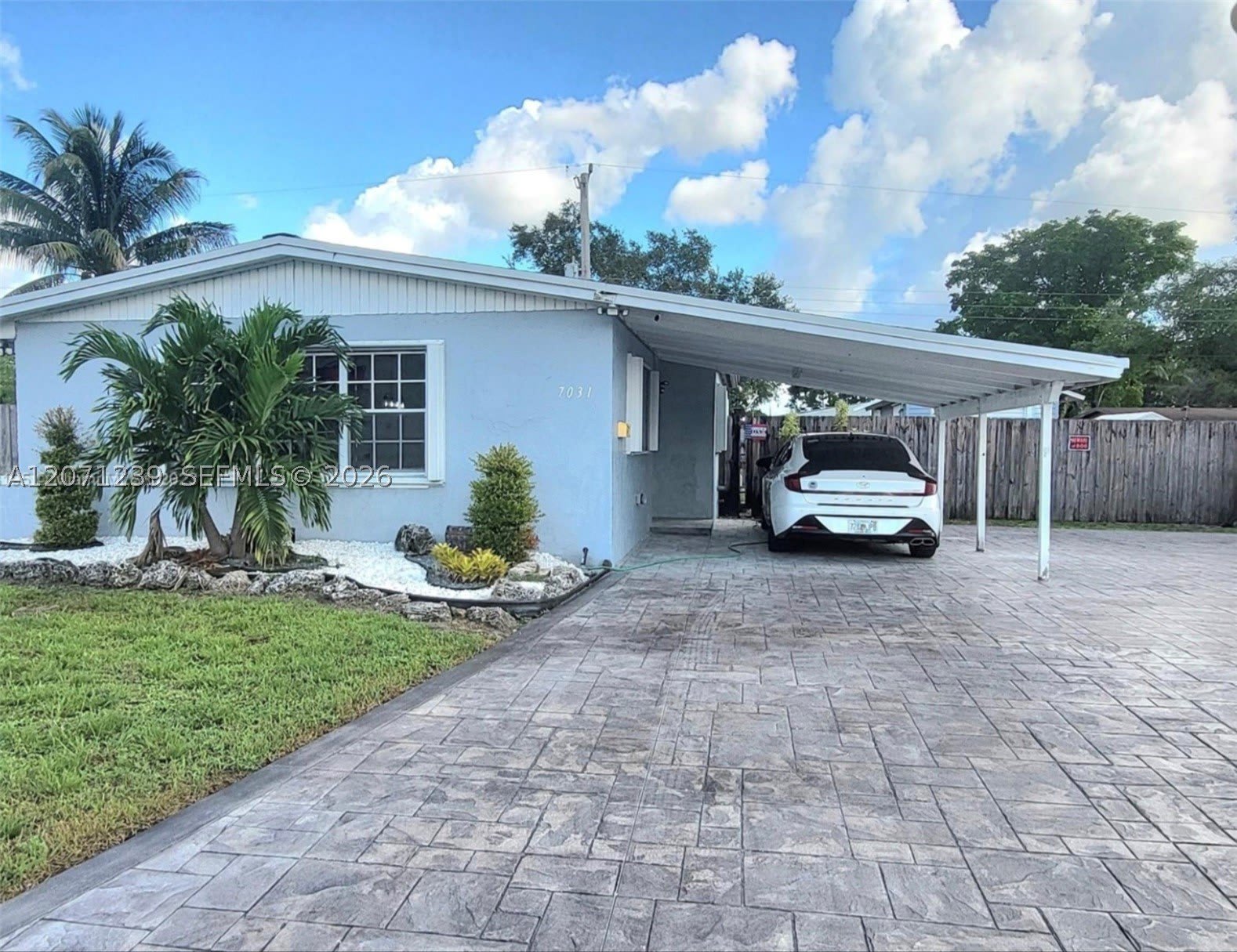 7031 Taylor St – photo 3