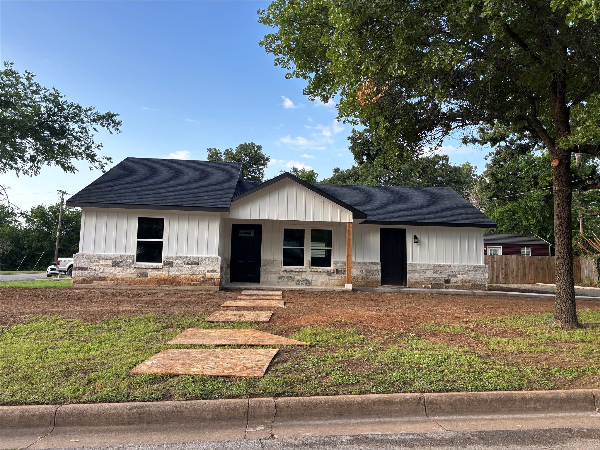 301 NW 23rd Street – photo 2