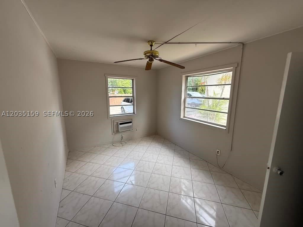 2917 Plunkett St – photo 3