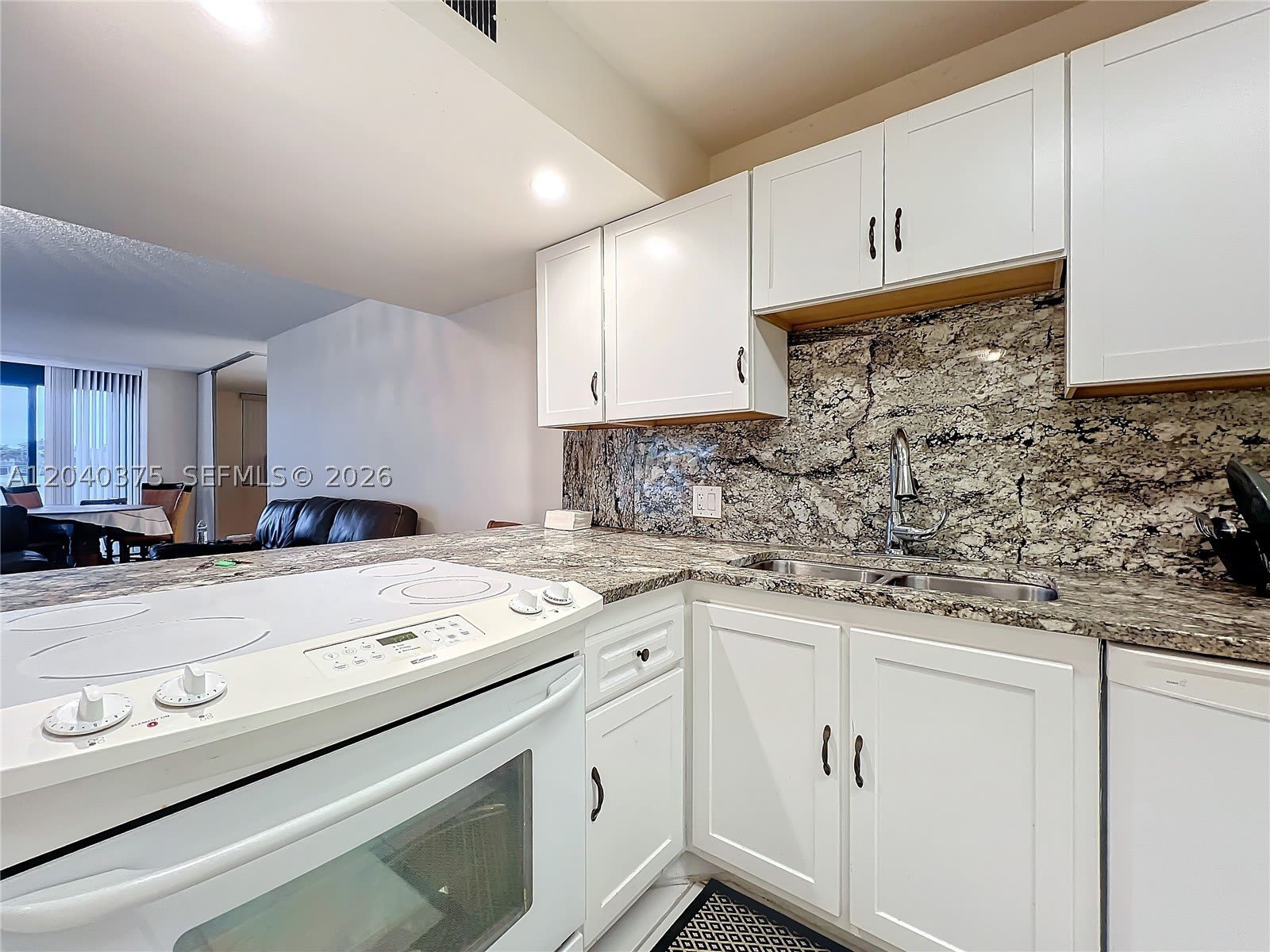 4545 Luxemburg Ct – photo 3