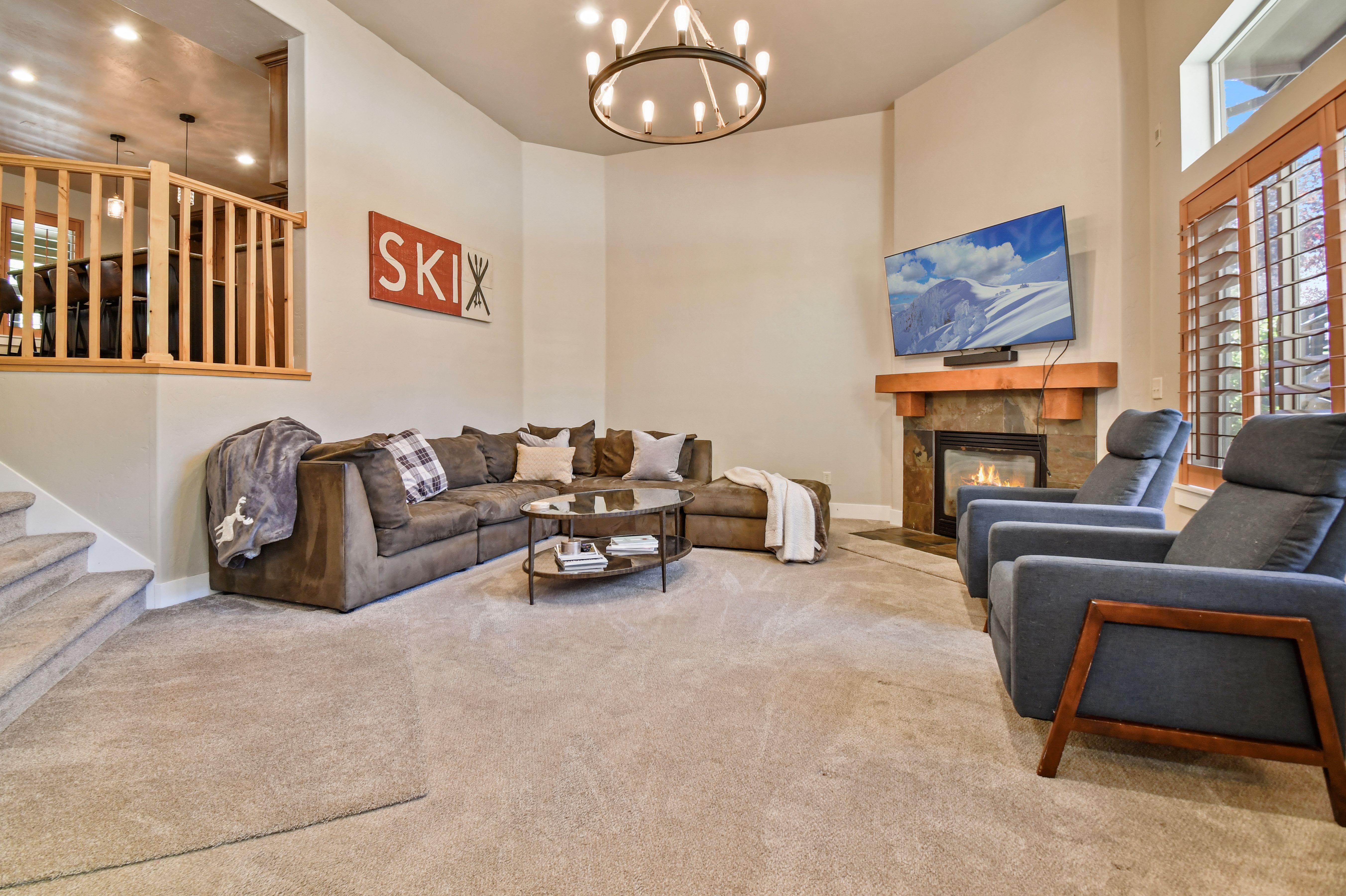 5650 Oslo Lane – photo 2