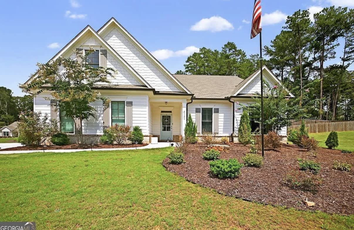 2121 Charmond Drive – photo 2