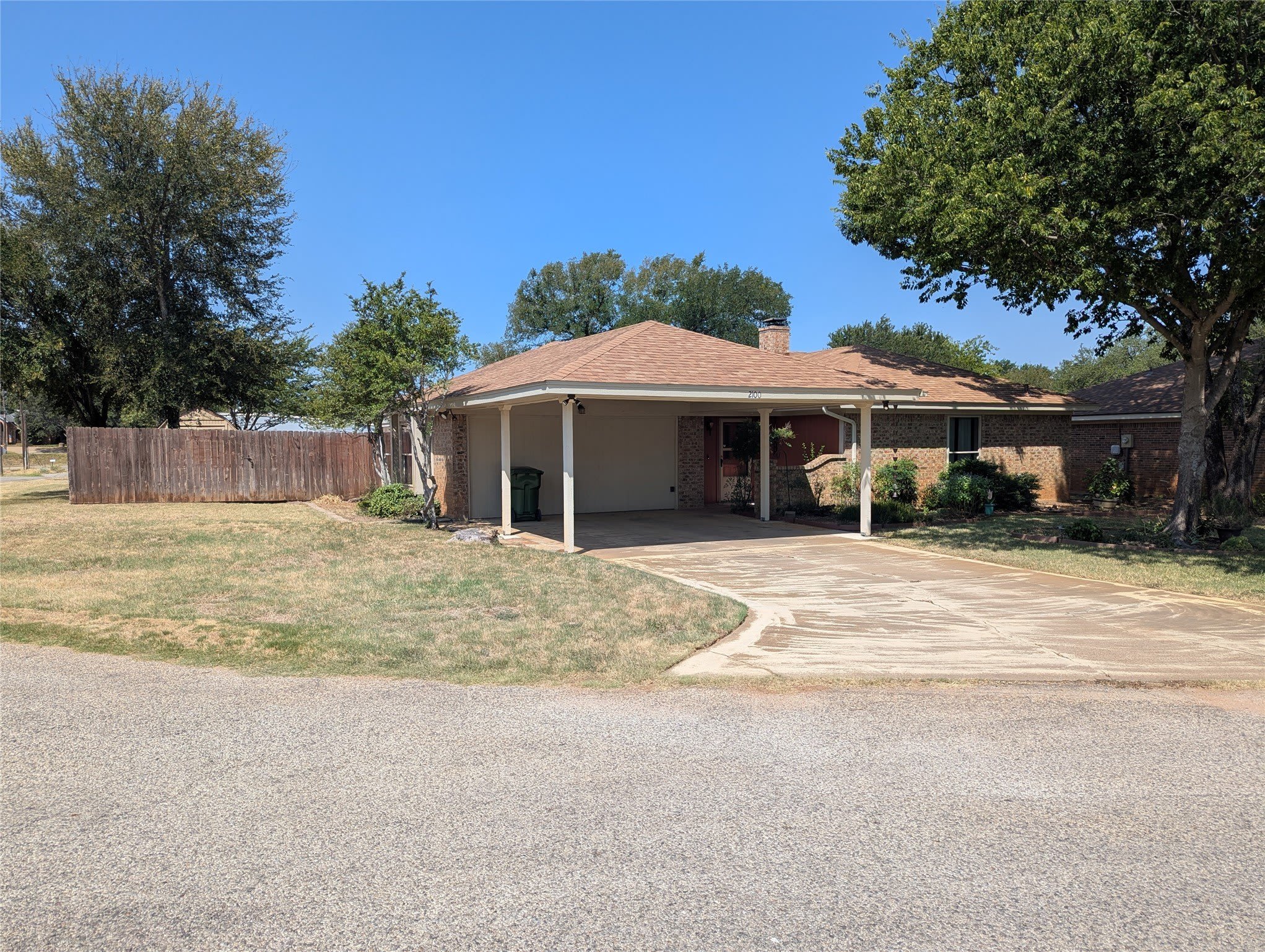 2100 N Rough Creek Court – photo 2