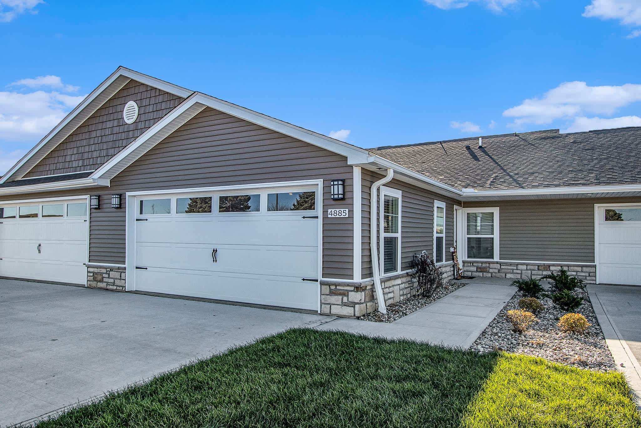 Redwood Comstock Township – photo 1