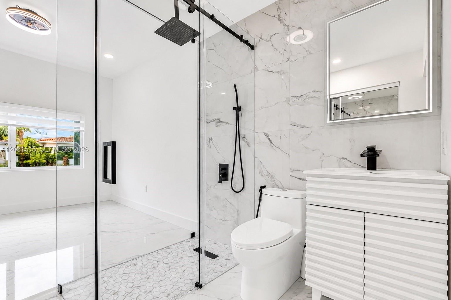 8819 Dickens Avenue – photo 2