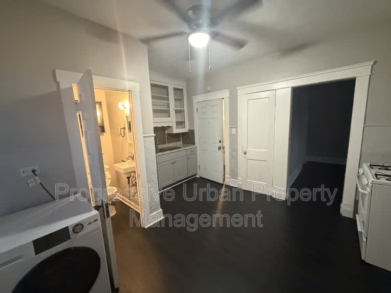 1623 Hopkins Avenue – photo 5