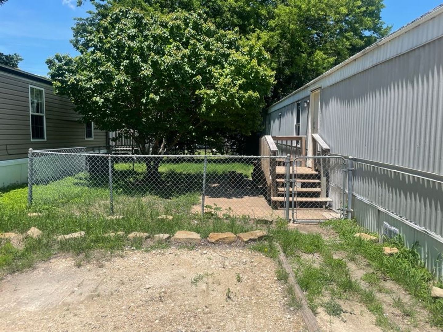 521 E Veterans Memorial Blvd – photo 2