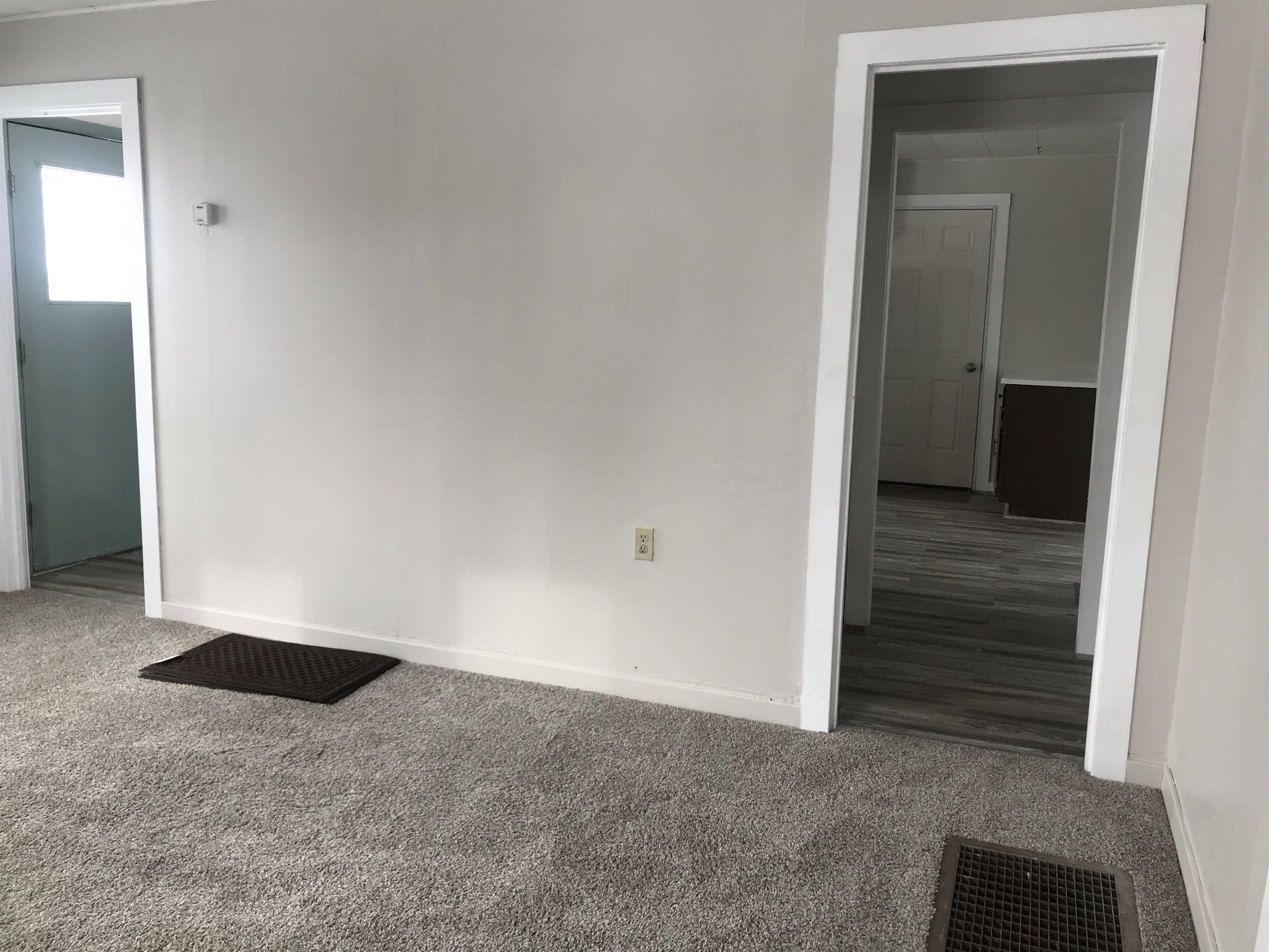216 Noble Street – photo 4