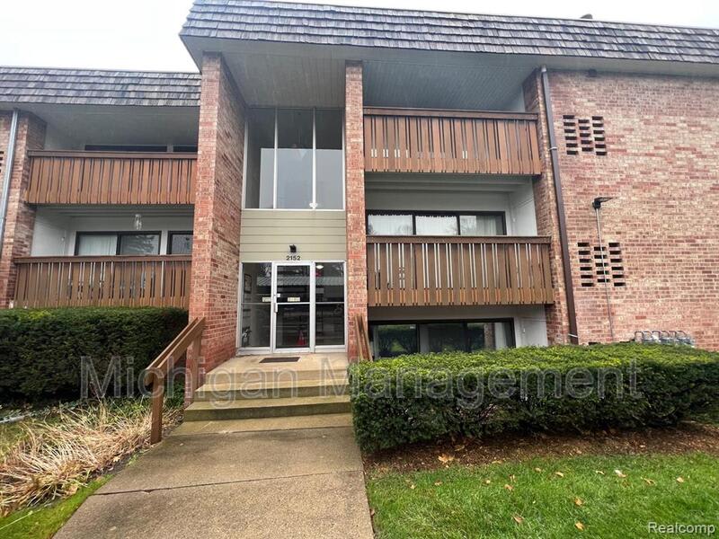 2152 Pauline Blvd – photo 1