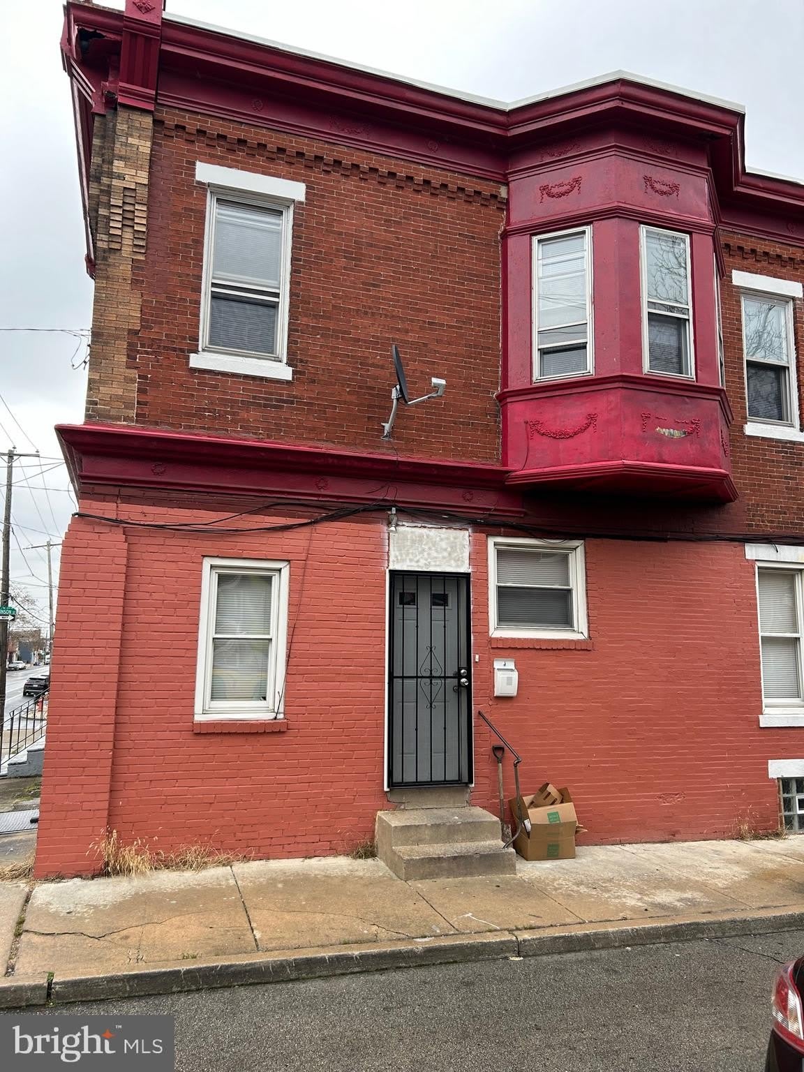 6140 VINE Street – photo 2
