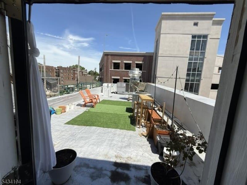 413 Bloomfield Ave – photo 1