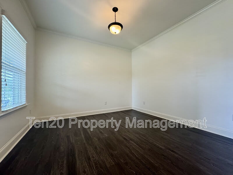 5037 Lexington Lane – photo 3