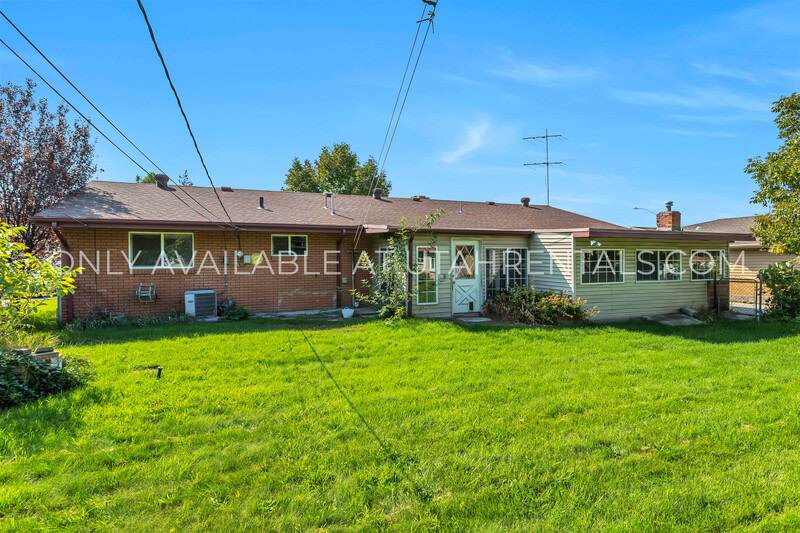 299 E 3200 N – photo 4