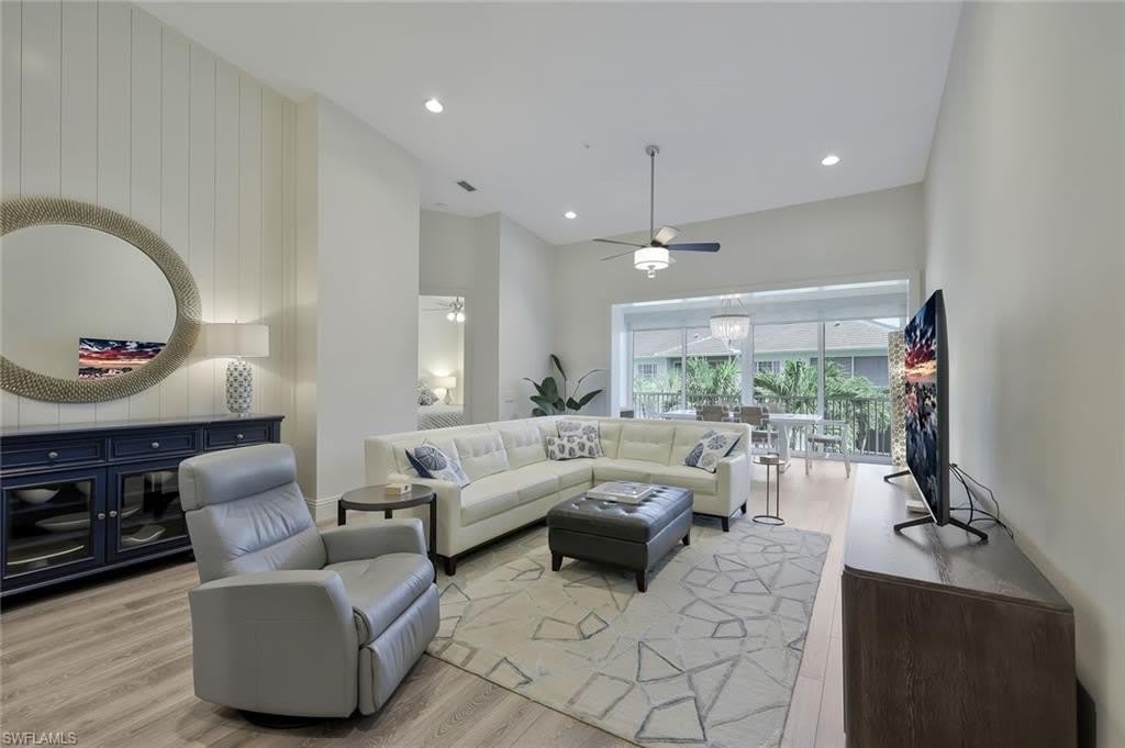 831 Sailaway Ln – photo 2