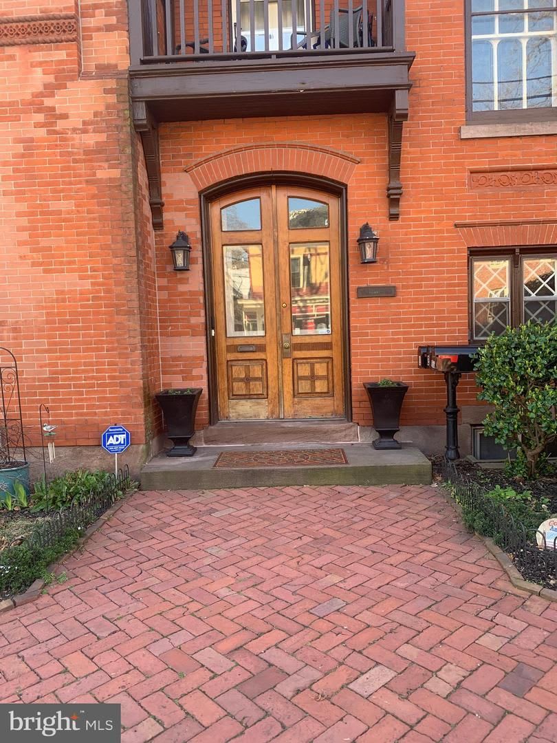 256 Radcliffe St – photo 4